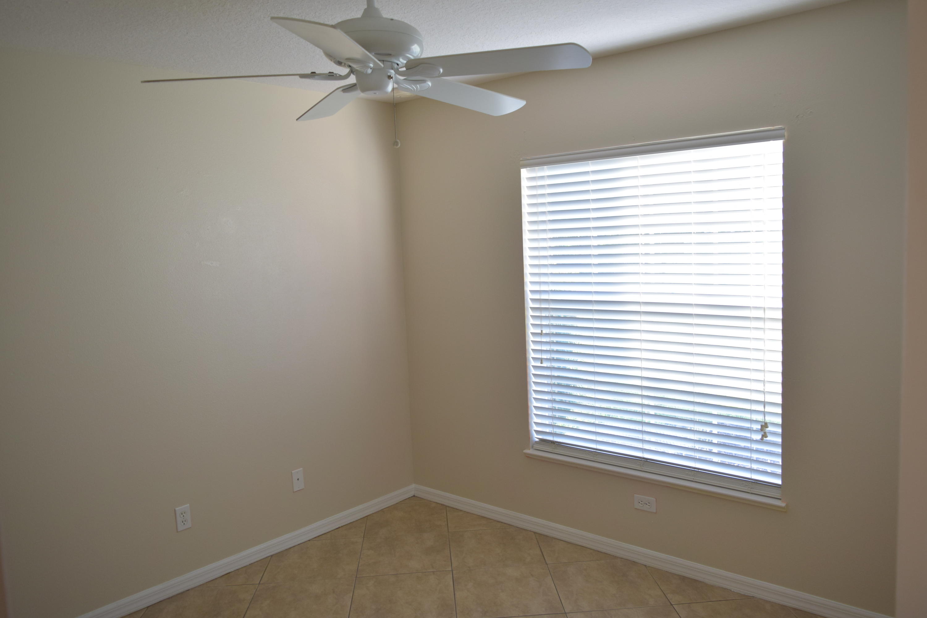 HITT MINOR REPLAT - Residential Lease