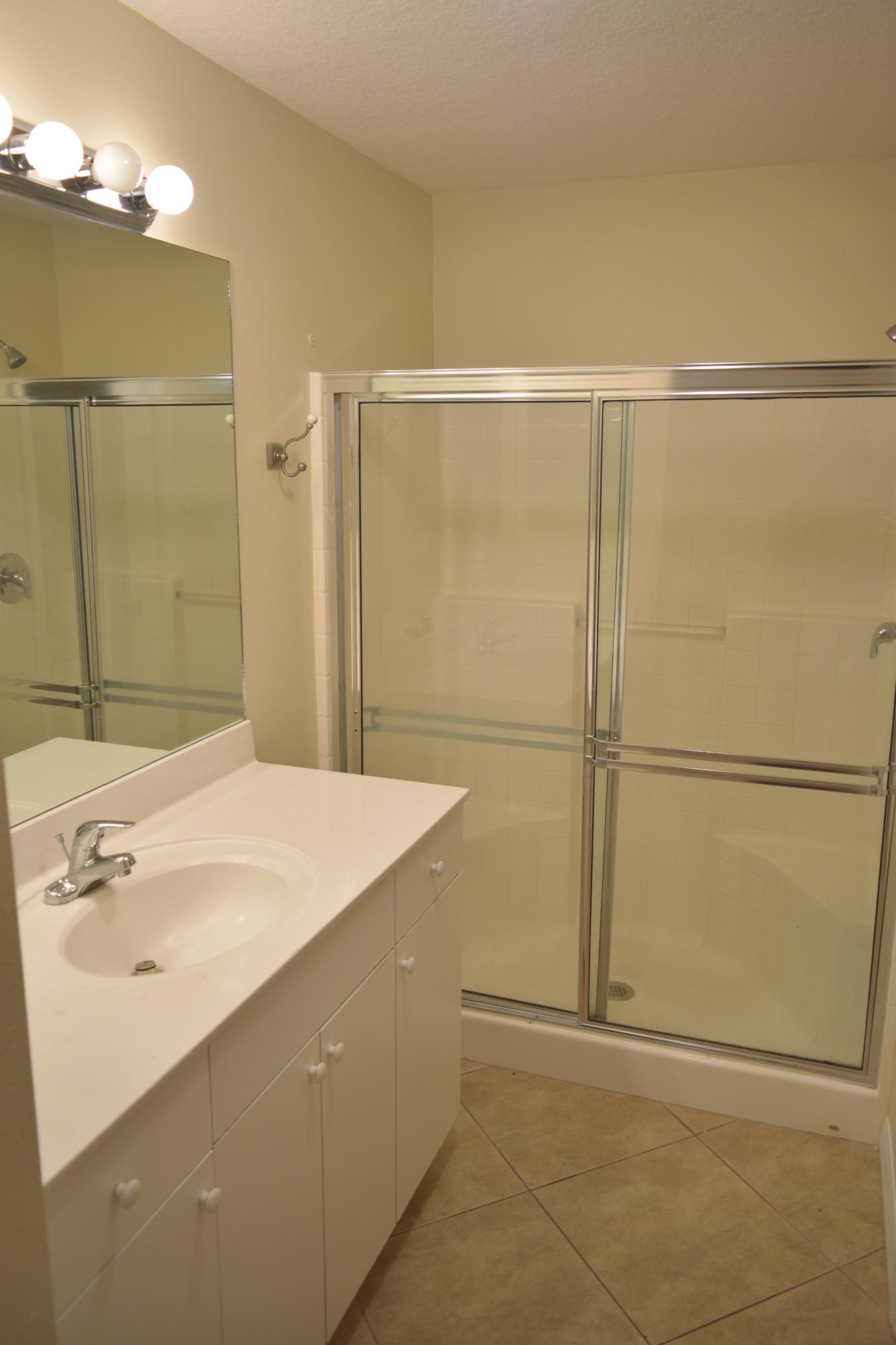 HITT MINOR REPLAT - Residential Lease