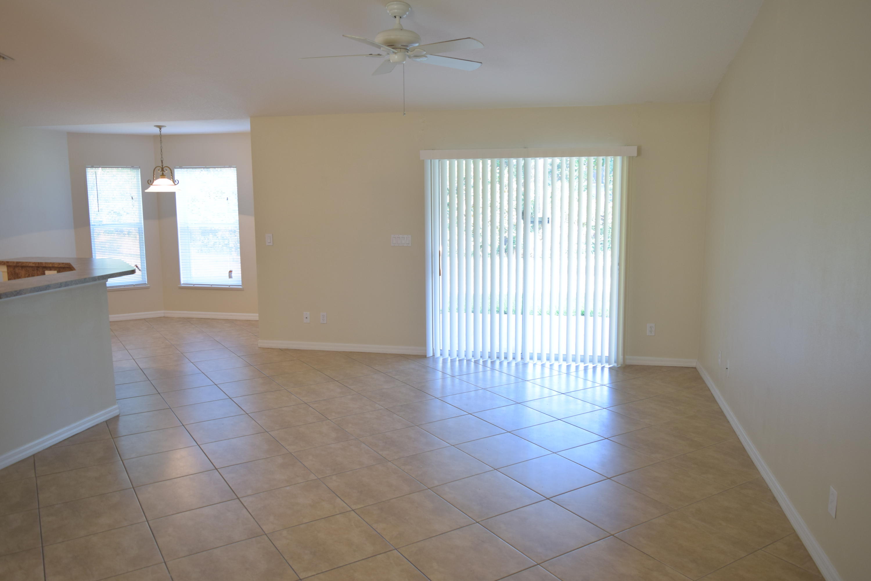HITT MINOR REPLAT - Residential Lease