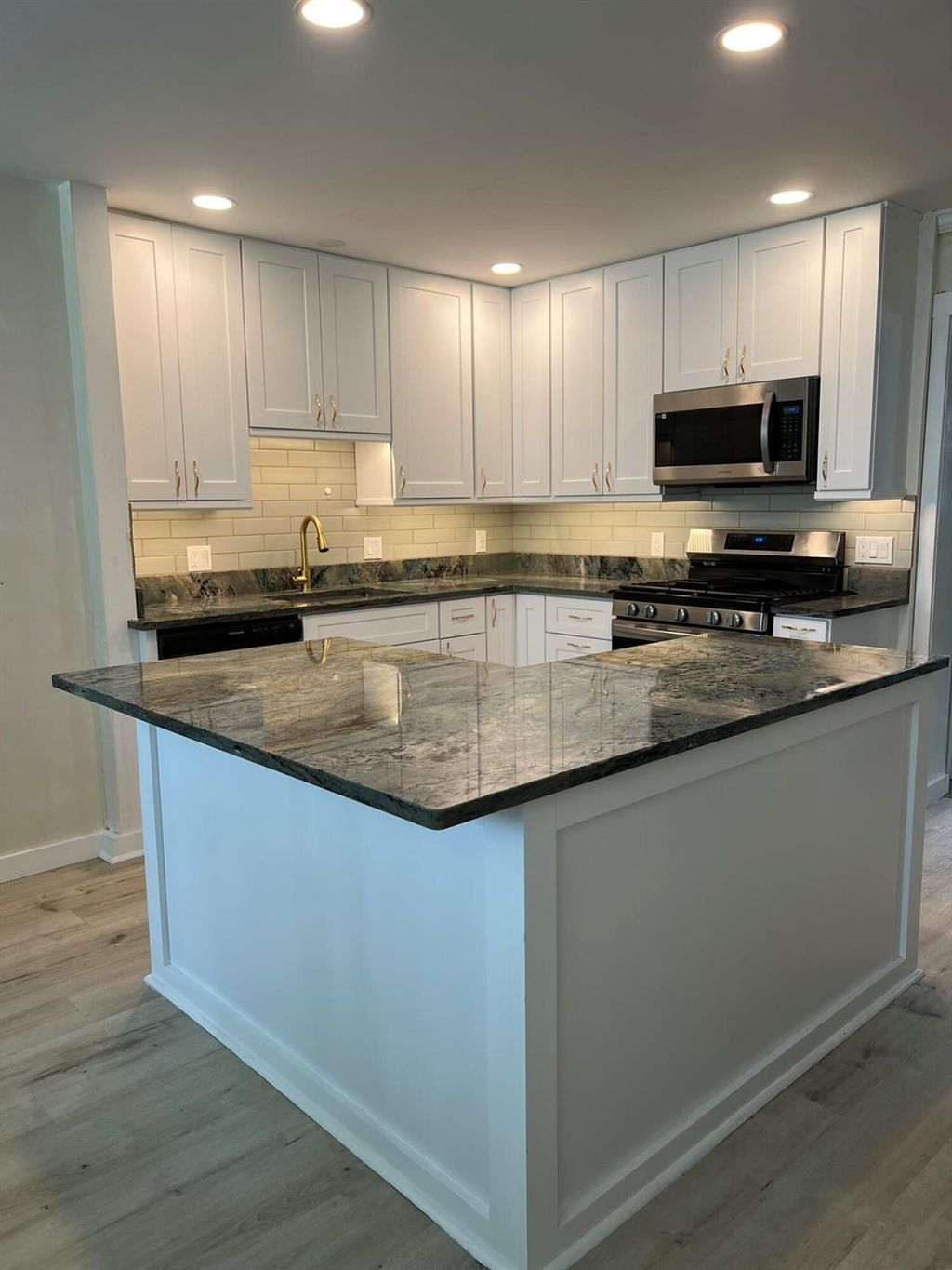 Photo of 46 Sioux Lane, Lake Worth, FL 33462 (MLS # R11091299)