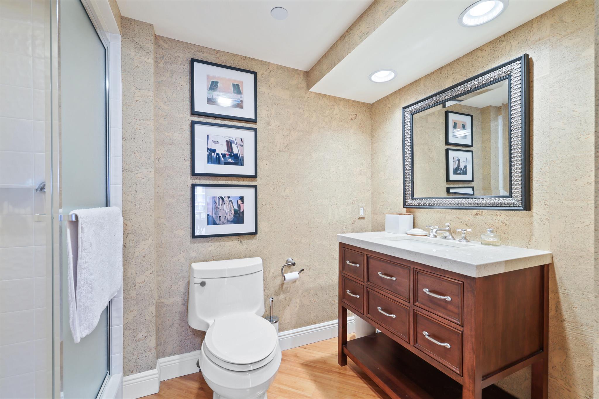 ENCLAVE OF PALM BEACH CON - Residential