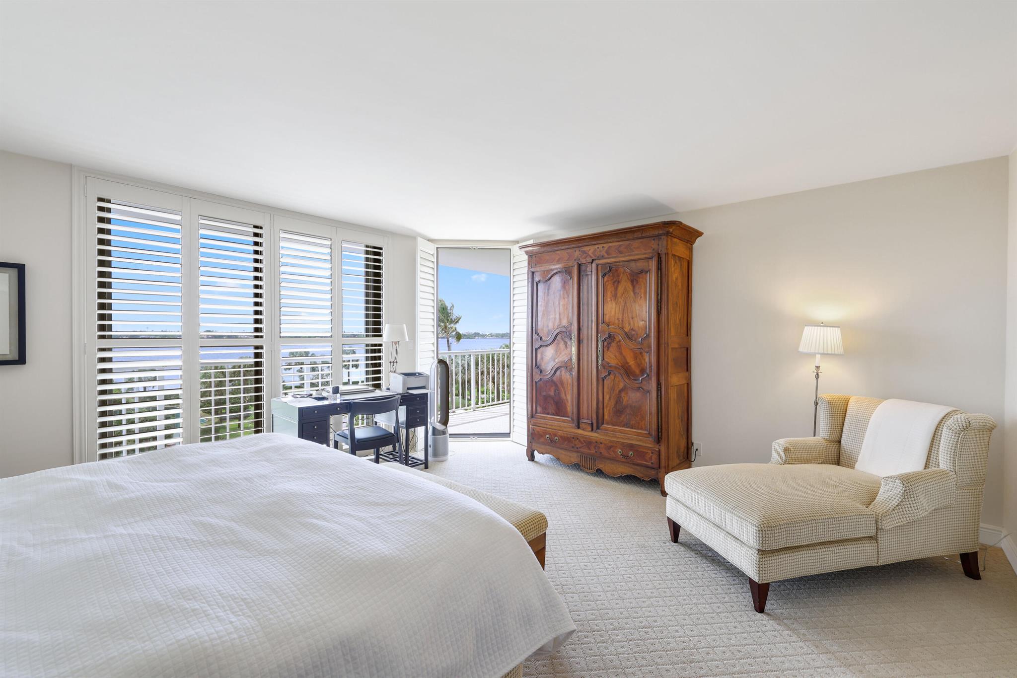 ENCLAVE OF PALM BEACH CON - Residential