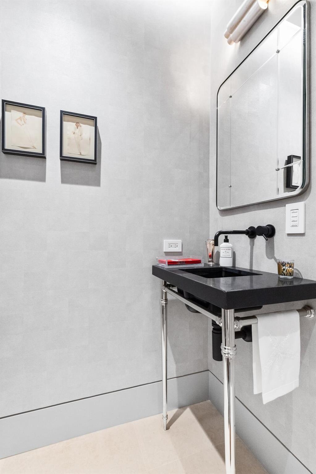 FOUR HUNDRED SO OCEAN BLV - Residential