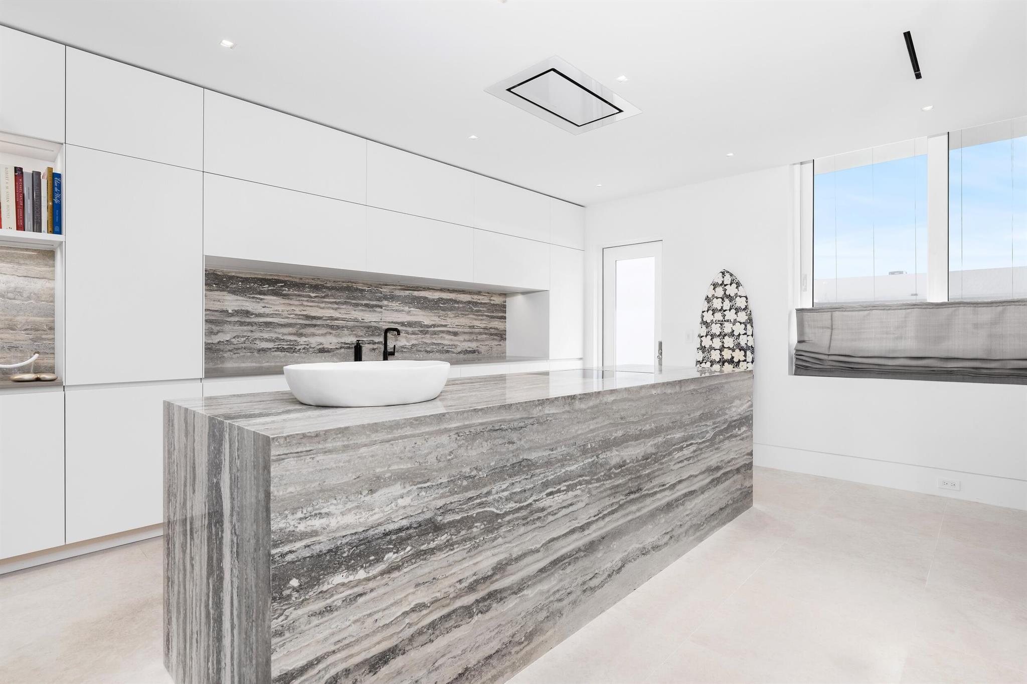 FOUR HUNDRED SO OCEAN BLV - Residential