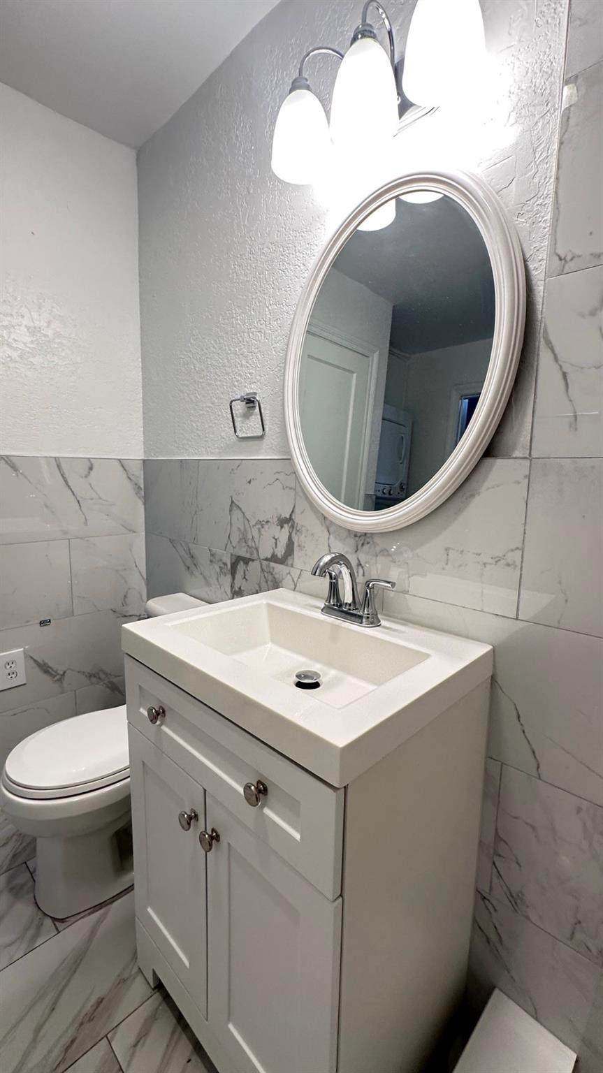 Palm Beach Farms Co #2 Lu - Residential Lease