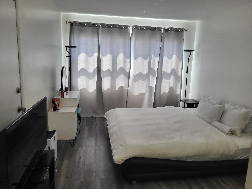 BAYSHORE EMBASSY CONDO - Residential