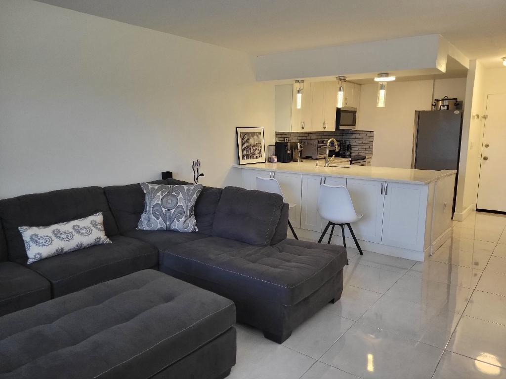 BAYSHORE EMBASSY CONDO - Residential