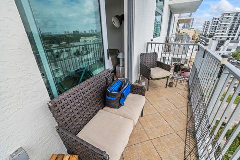 Tiny photo for 140 S Dixie Highway #733, Hollywood, FL 33020 (MLS # B26013035)