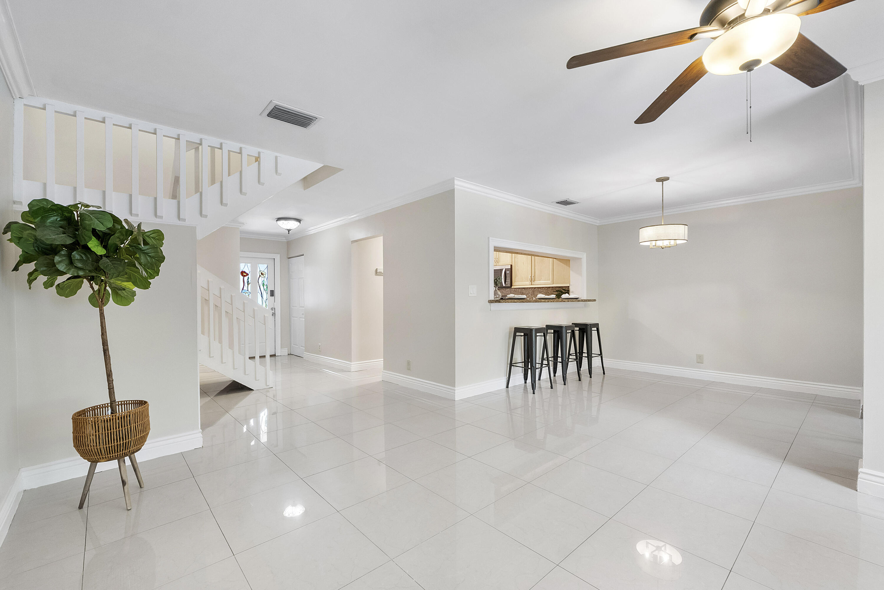 TARTAN COCONUT CREEK PHASE 1 - Residential Lease