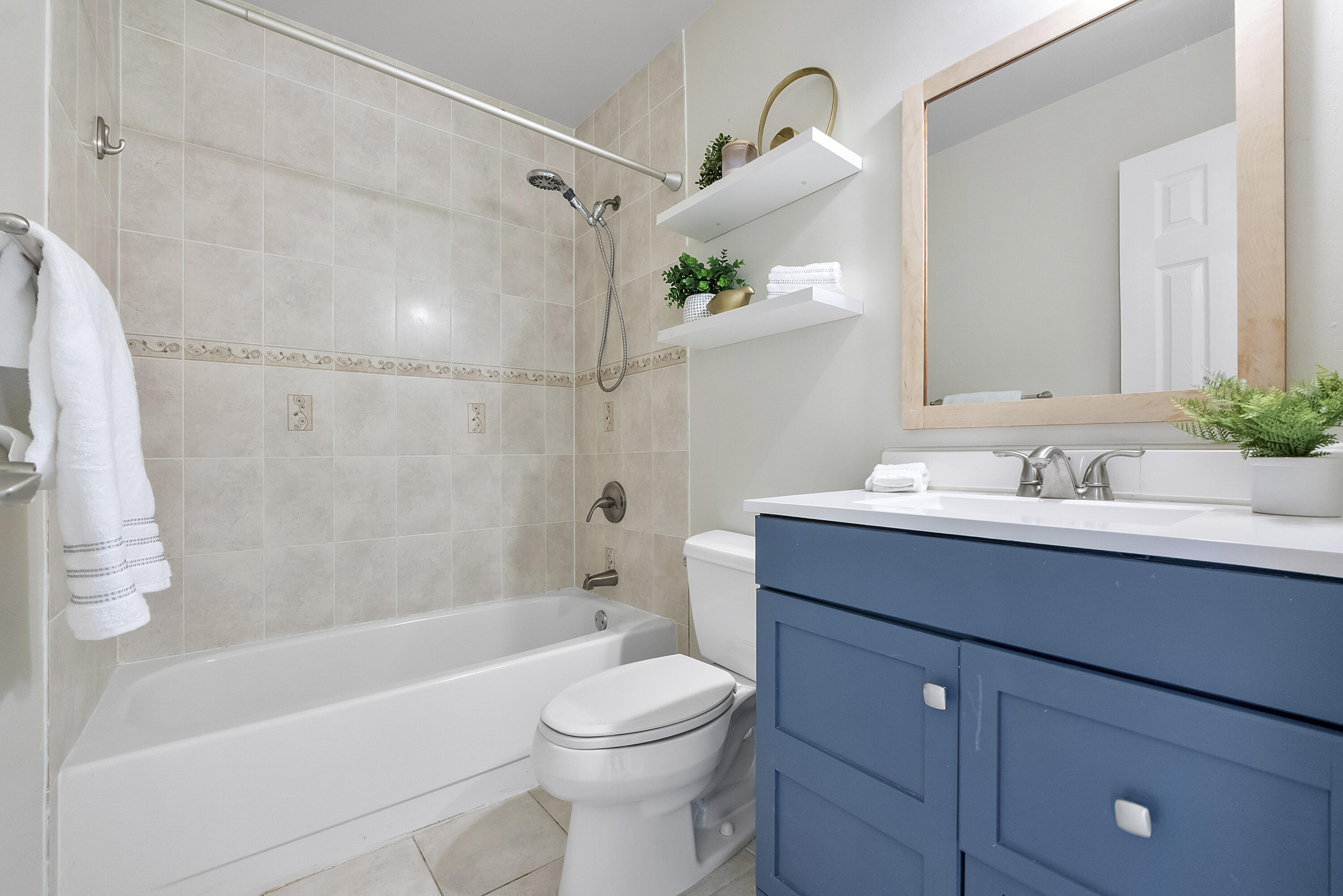 TARTAN COCONUT CREEK PHASE 1 - Residential Lease