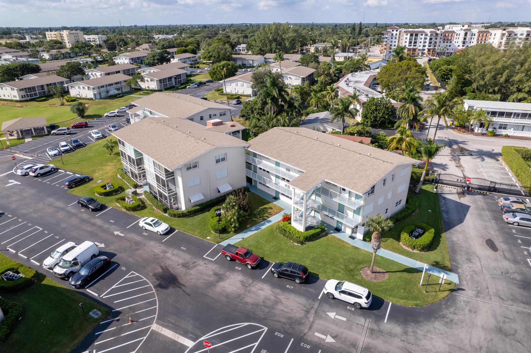 STERLING VILLAGE 210 COND - Residential