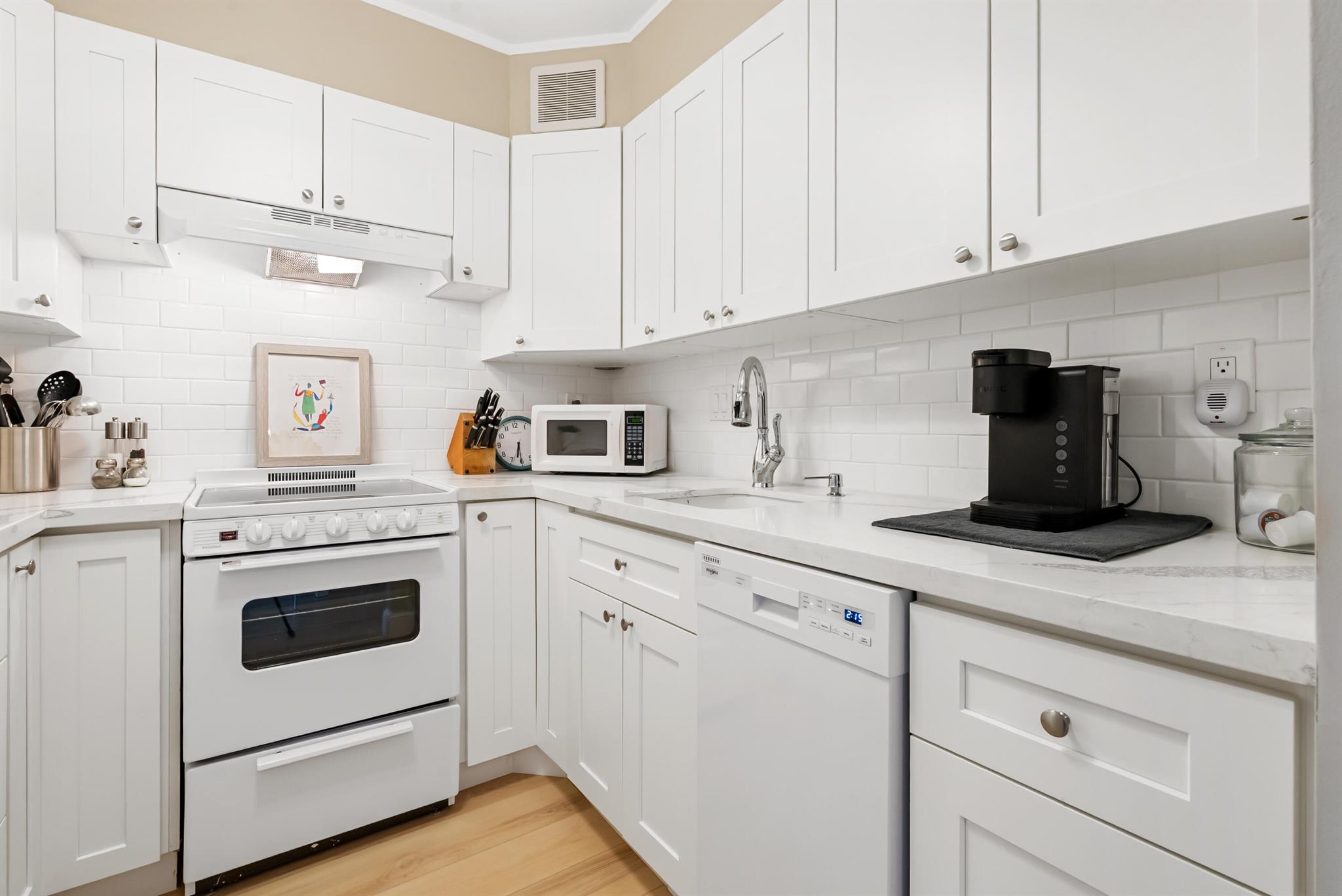 STERLING VILLAGE 210 COND - Residential