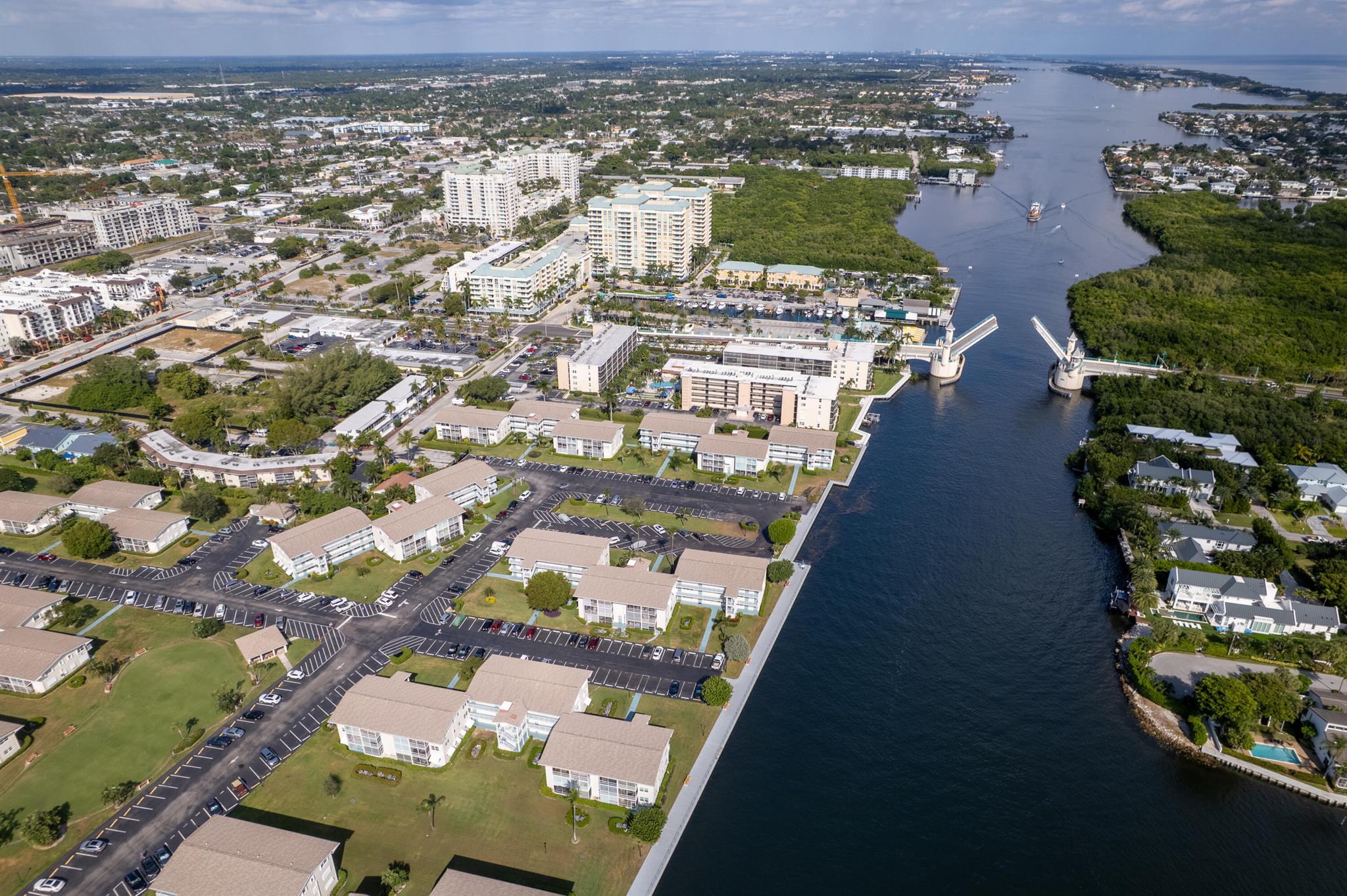 STERLING VILLAGE 210 COND - Residential