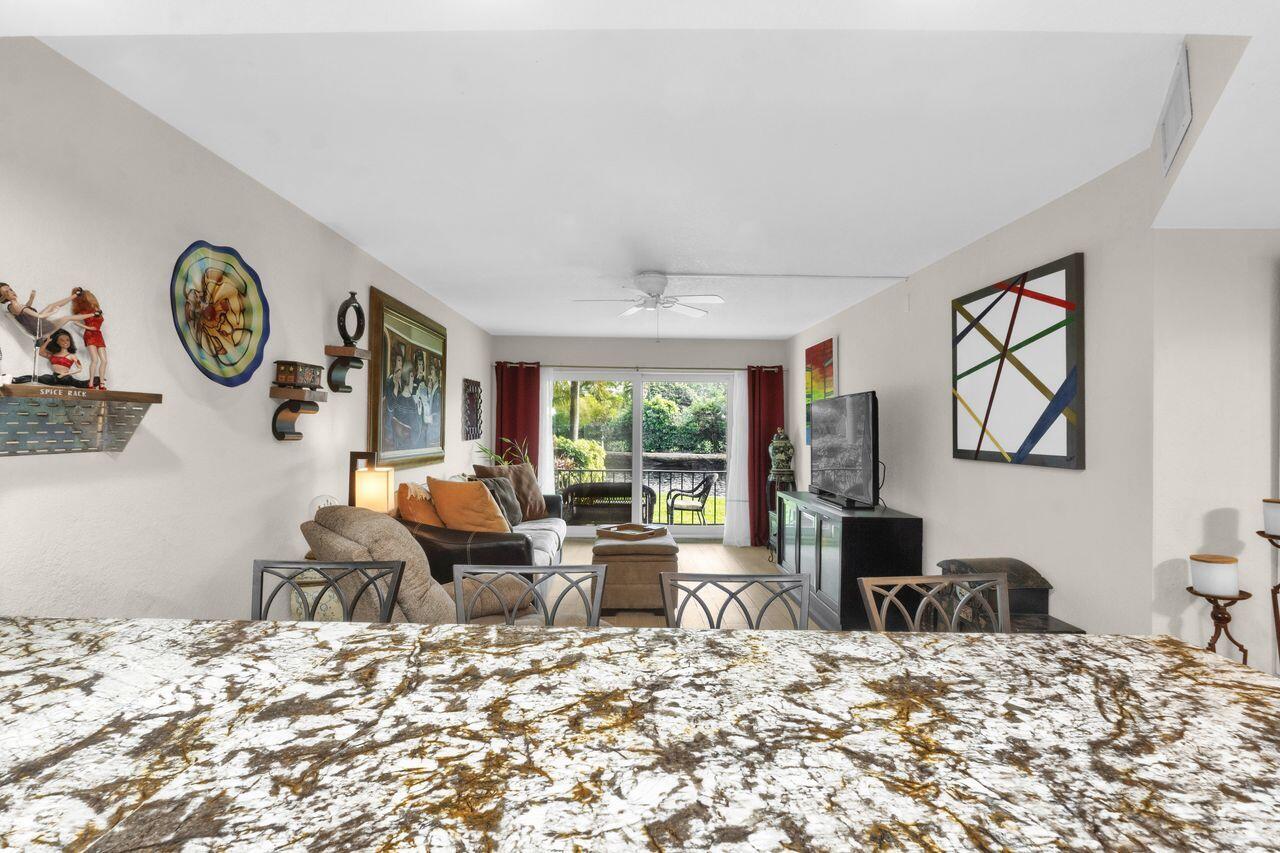 RIVER MANOR CONDO - Residential