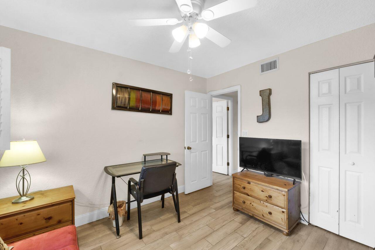 RIVER MANOR CONDO - Residential