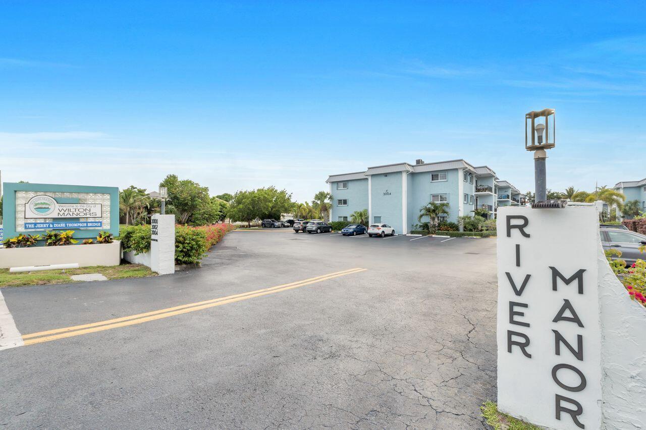 RIVER MANOR CONDO - Residential