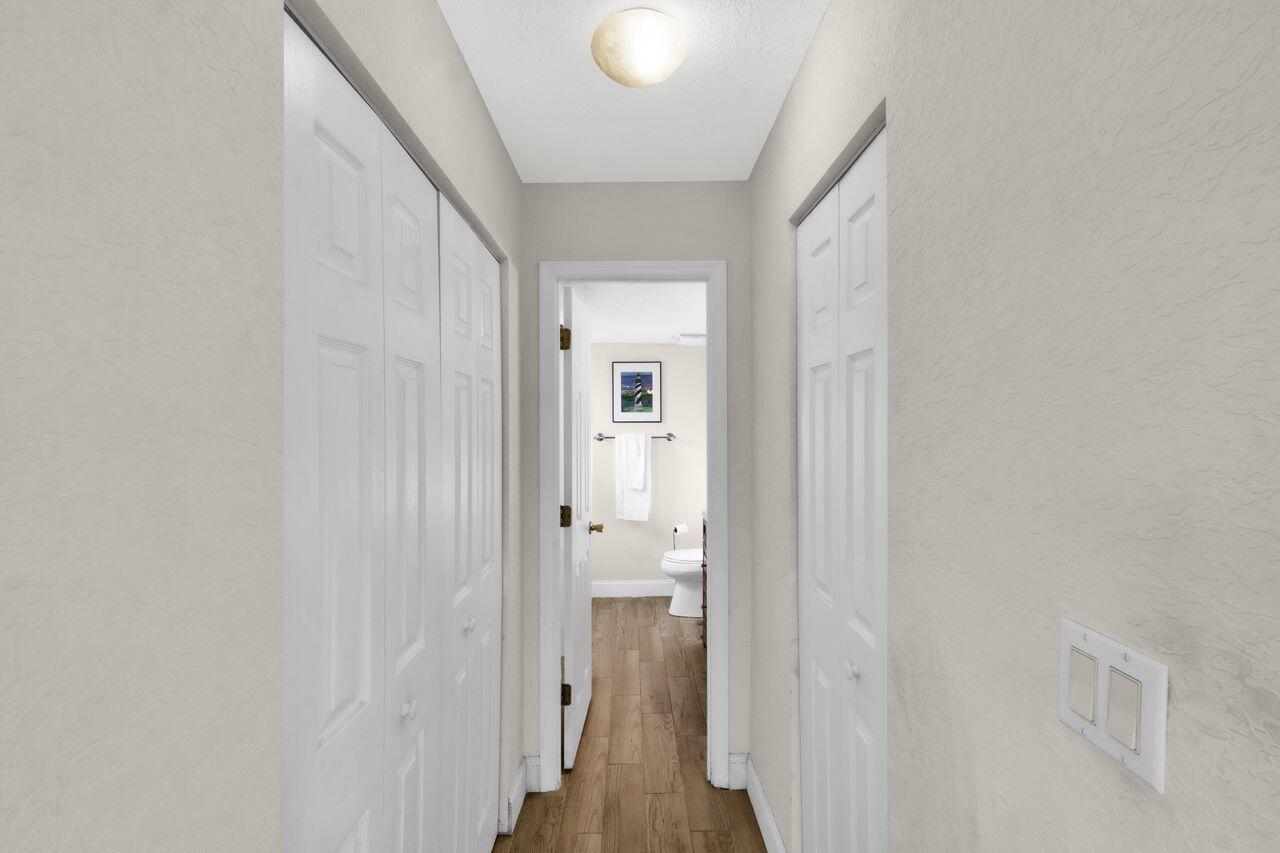 RIVER MANOR CONDO - Residential