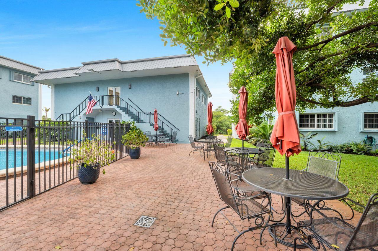 RIVER MANOR CONDO - Residential