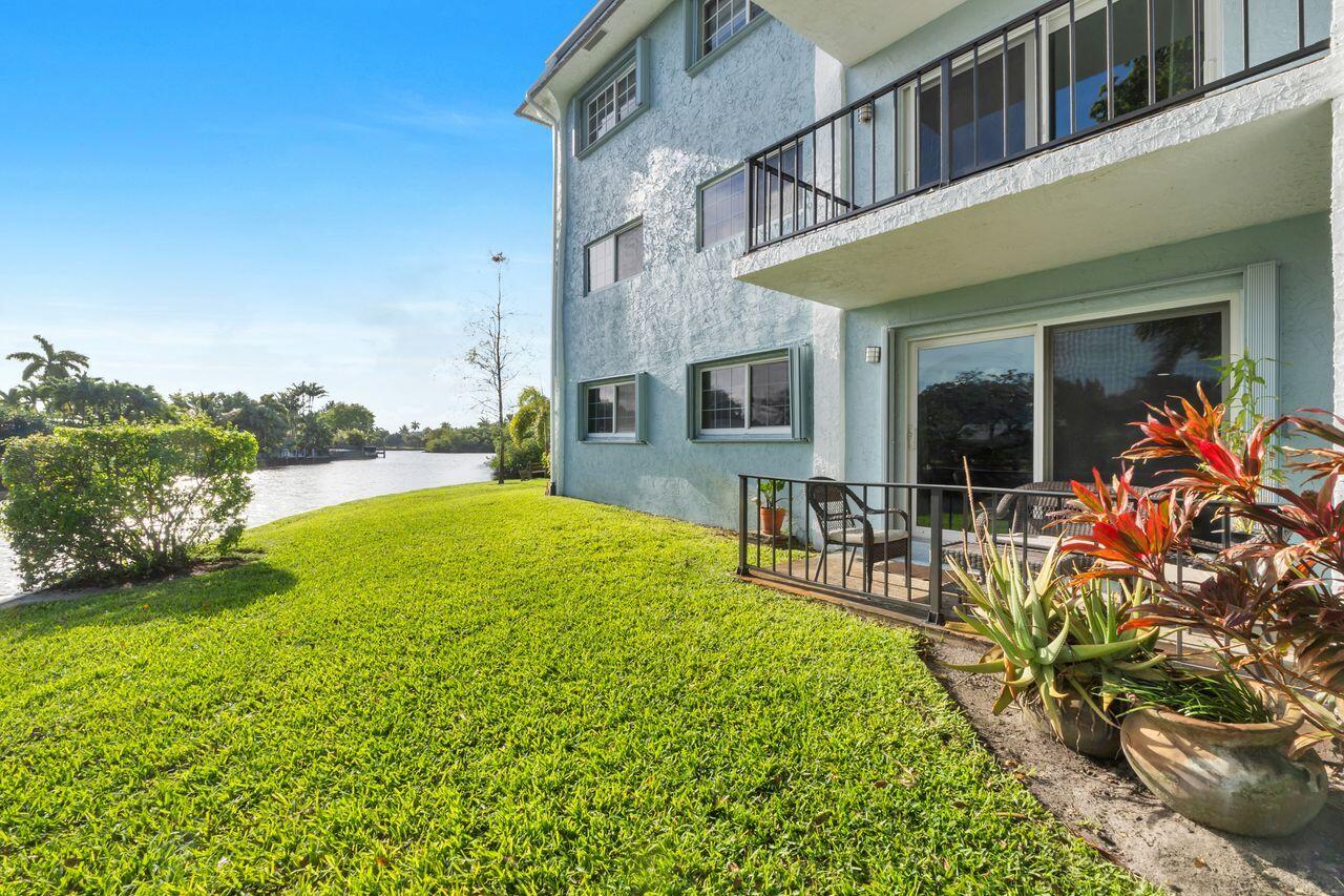 RIVER MANOR CONDO - Residential