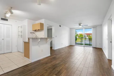 106 Villa Circle Unit 106, Boynton Beach, FL 33435 - MLS#: R11057934