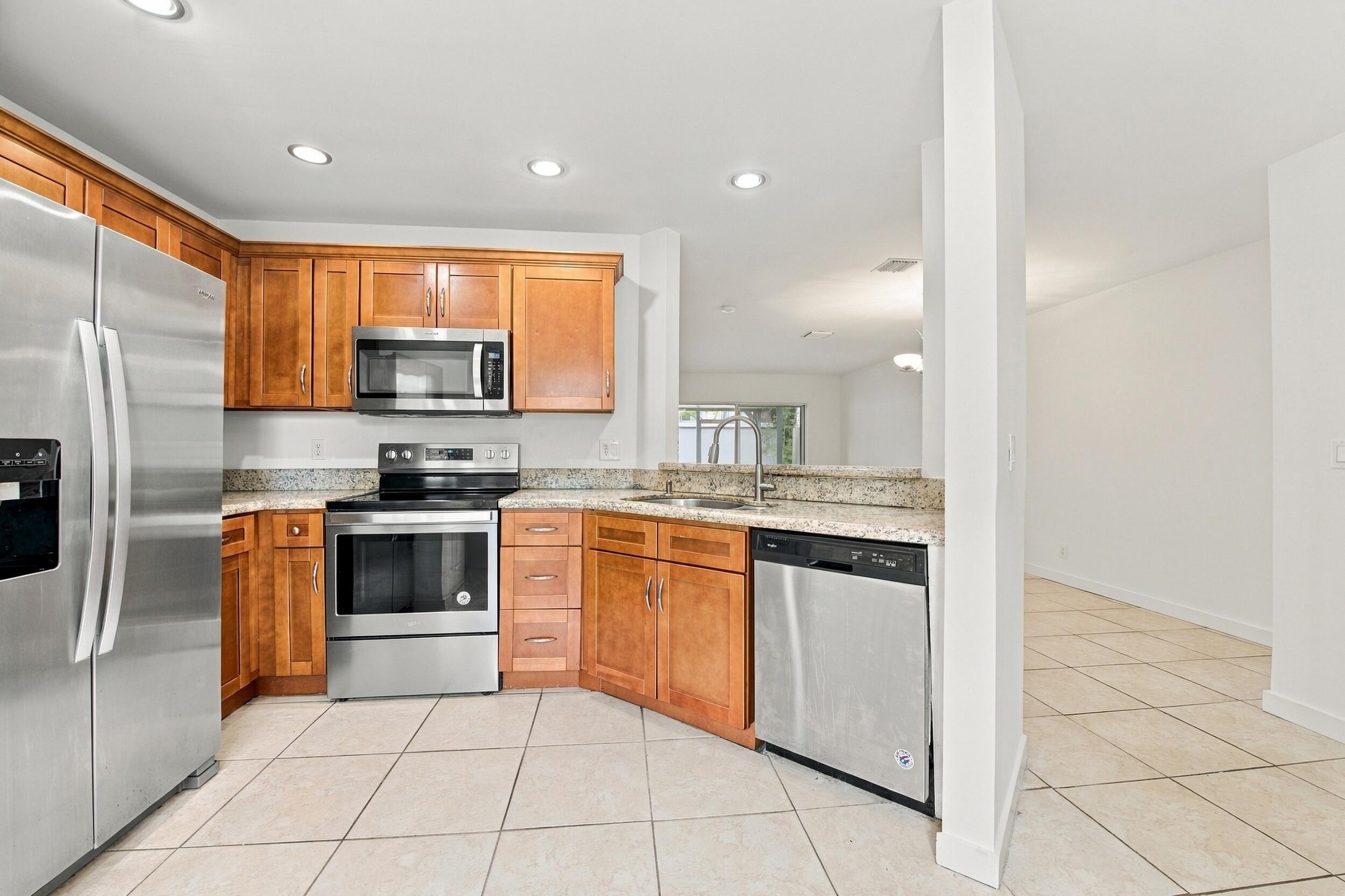 4441 SW 11th Place