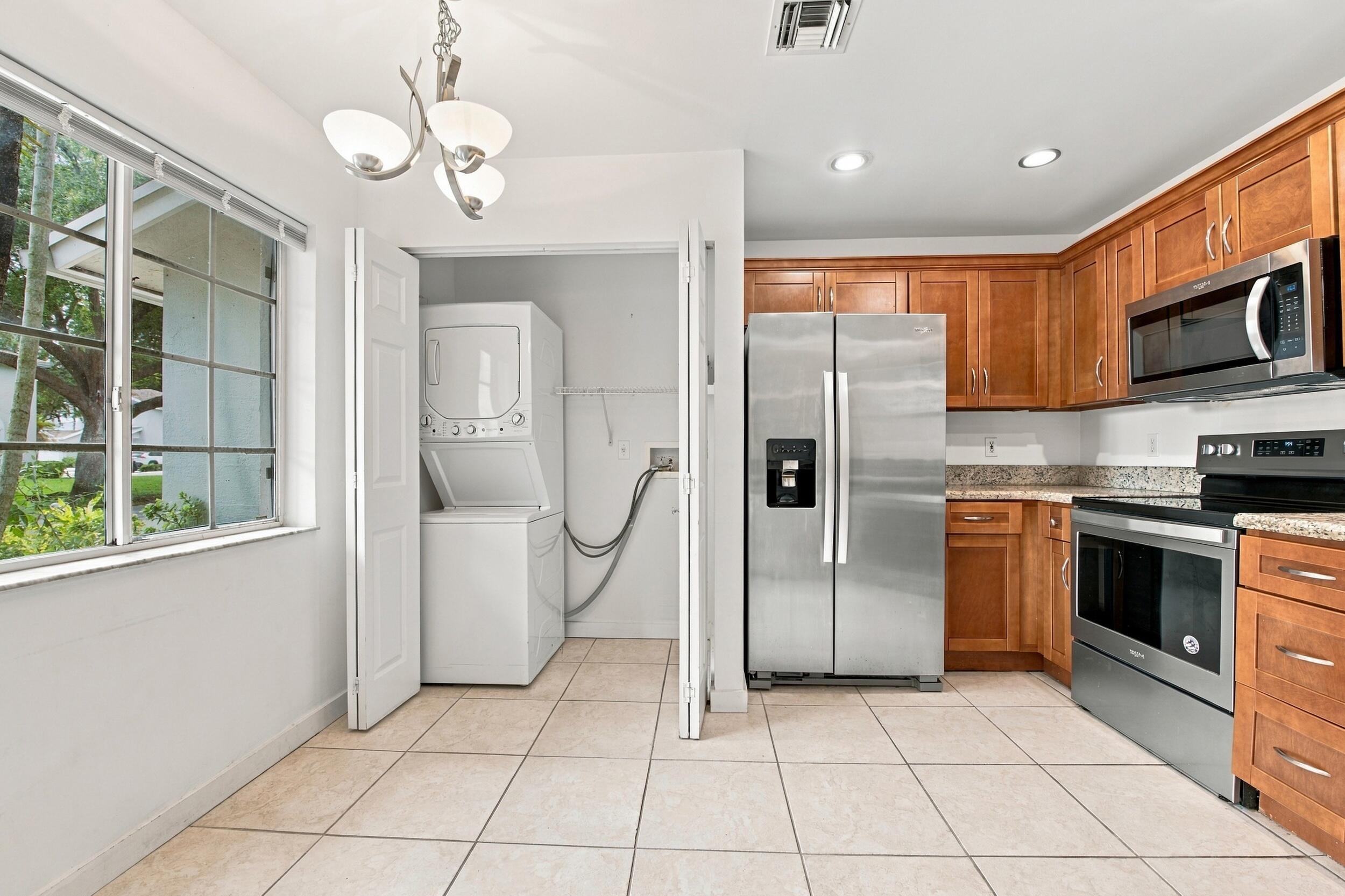 4441 SW 11th Place