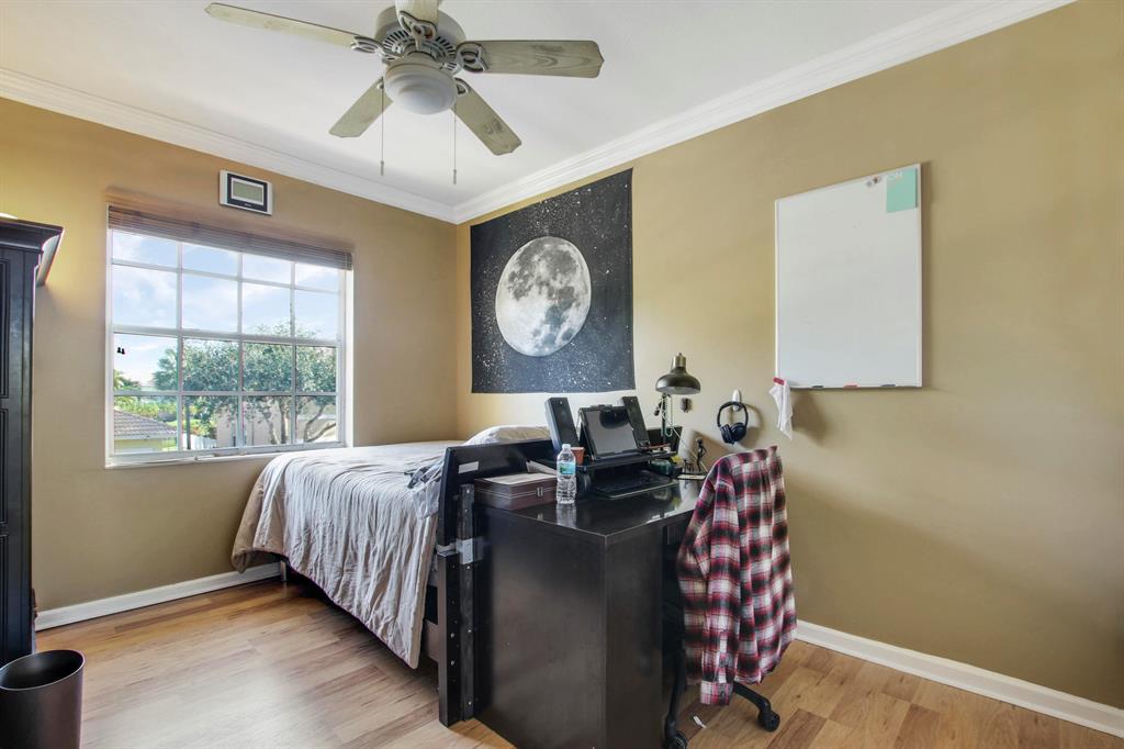 HIDDEN HOLLOW 1 - Residential