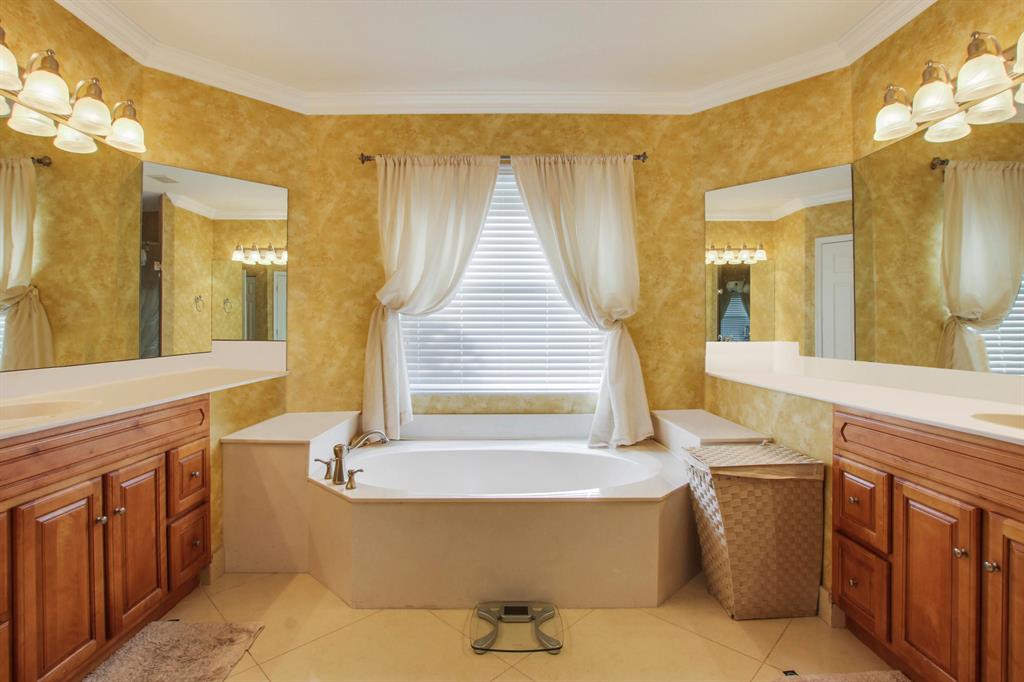 HIDDEN HOLLOW 1 - Residential