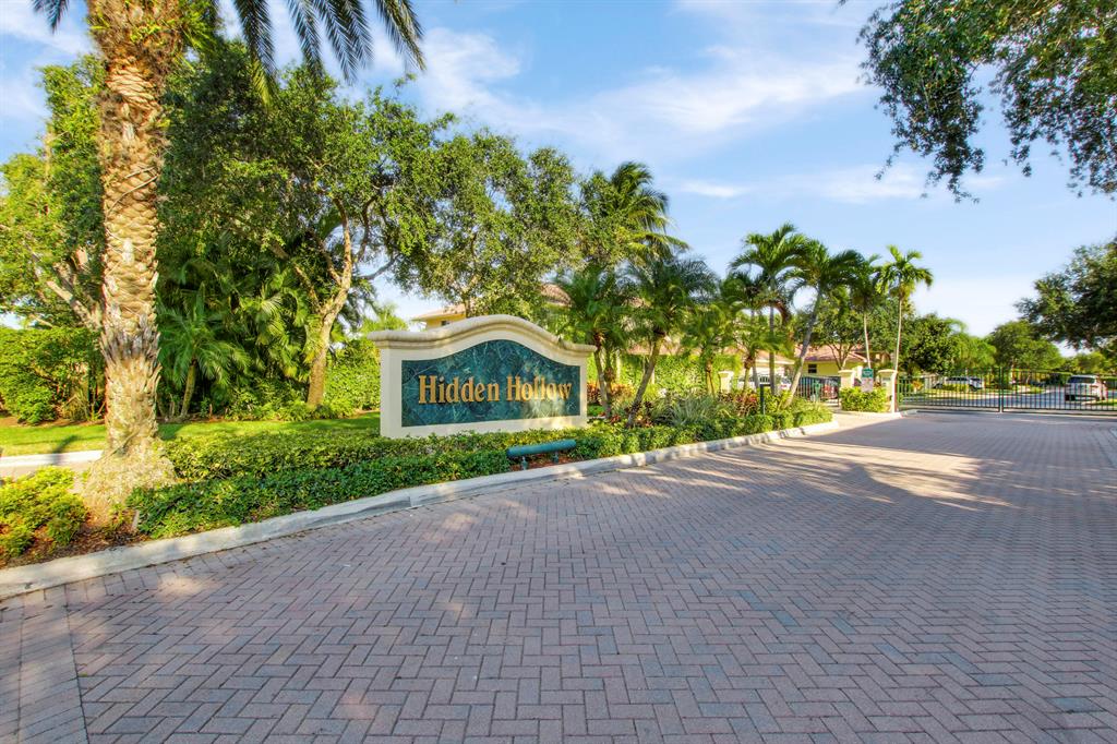 HIDDEN HOLLOW 1 - Residential