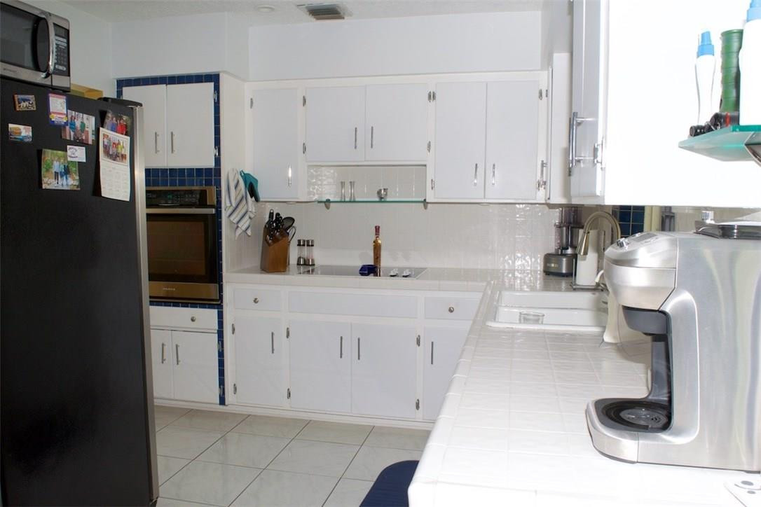 Coral Woods 33-25 B - Residential