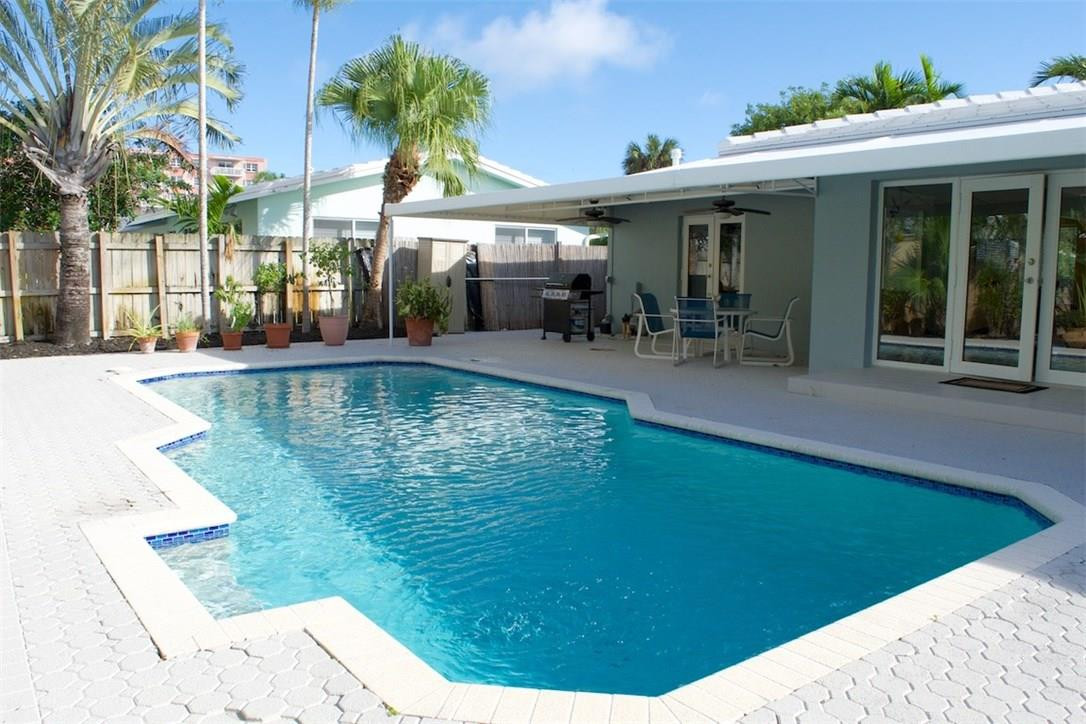 Coral Woods 33-25 B - Residential