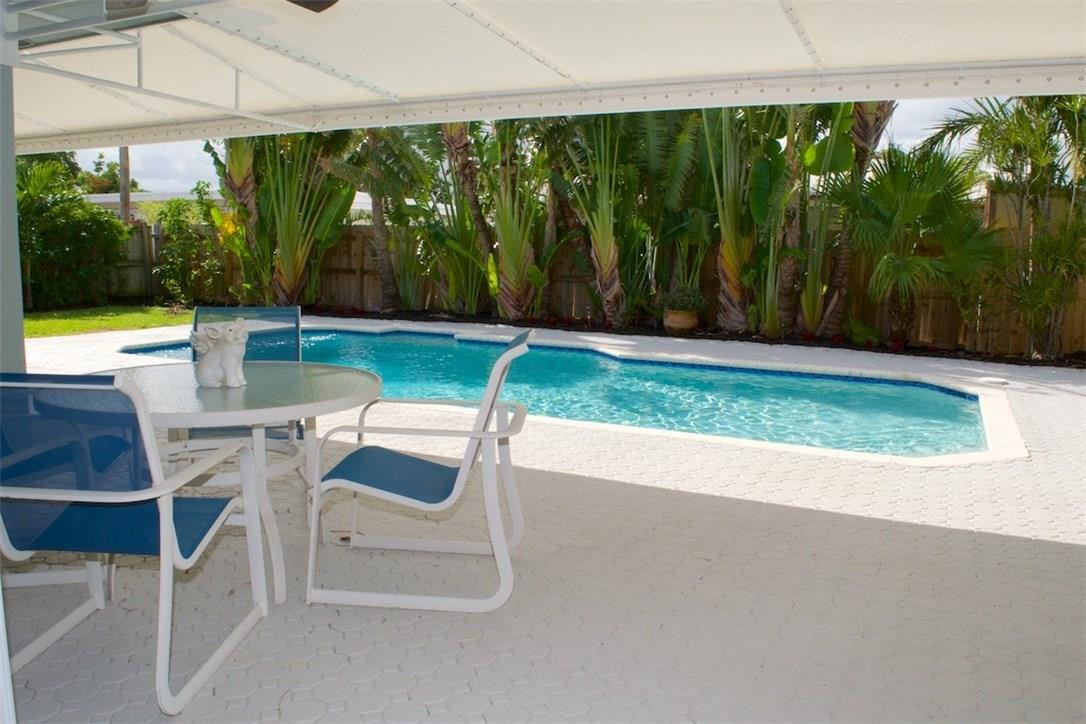 Coral Woods 33-25 B - Residential