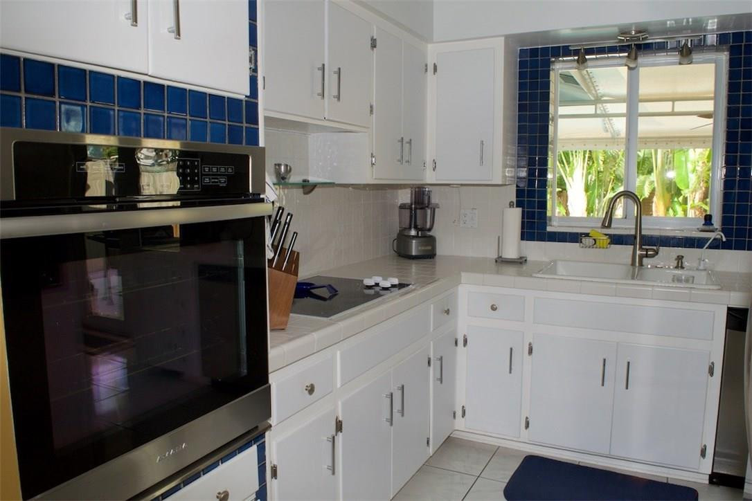 Coral Woods 33-25 B - Residential