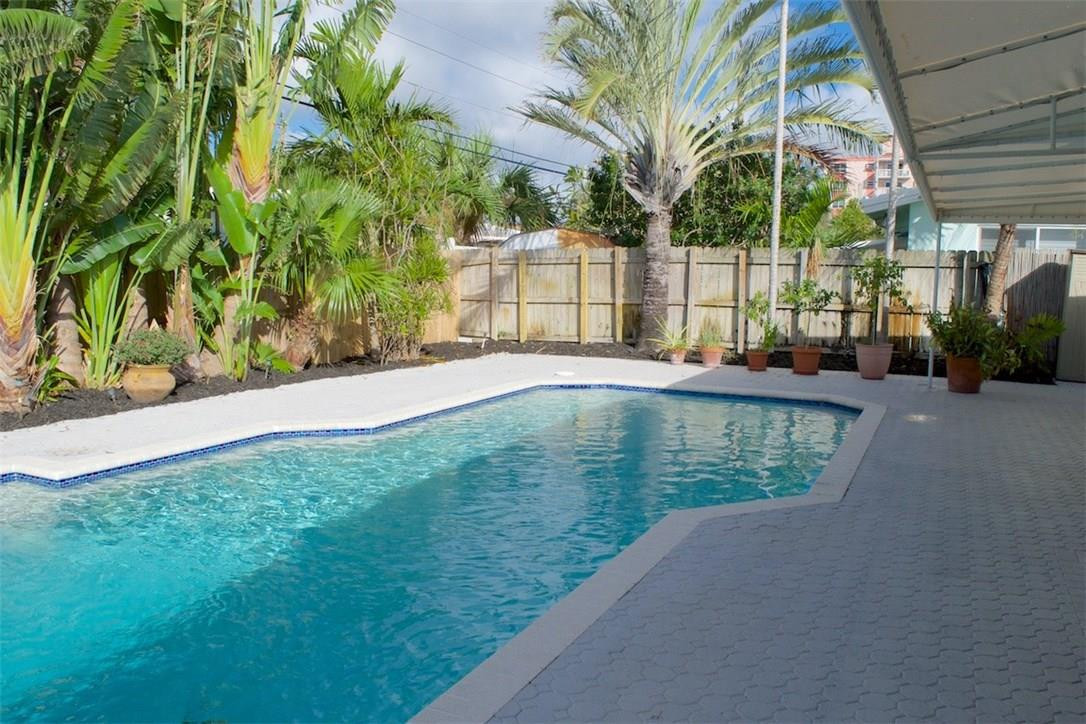 Coral Woods 33-25 B - Residential