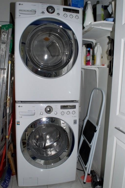 Coral Woods 33-25 B - Residential