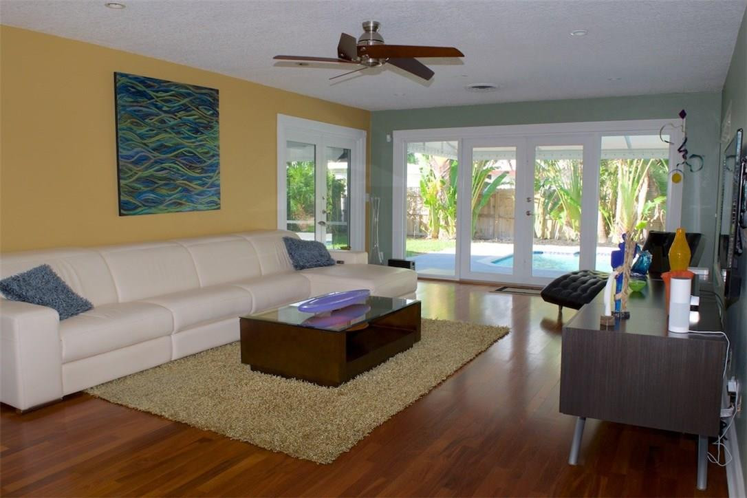 Coral Woods 33-25 B - Residential