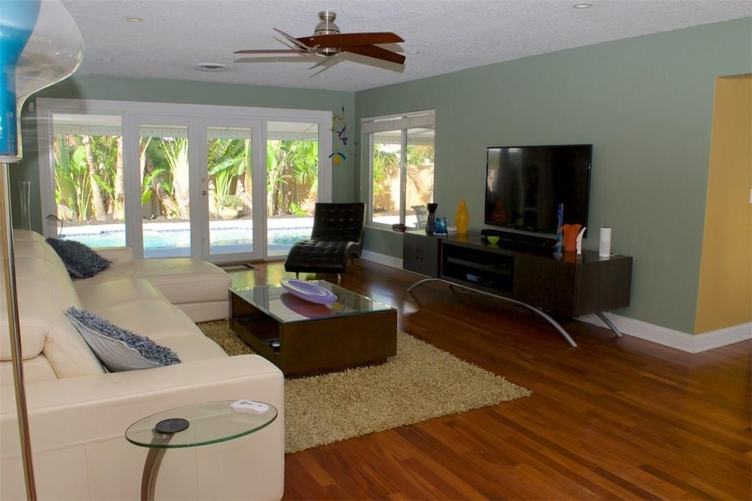 Coral Woods 33-25 B - Residential