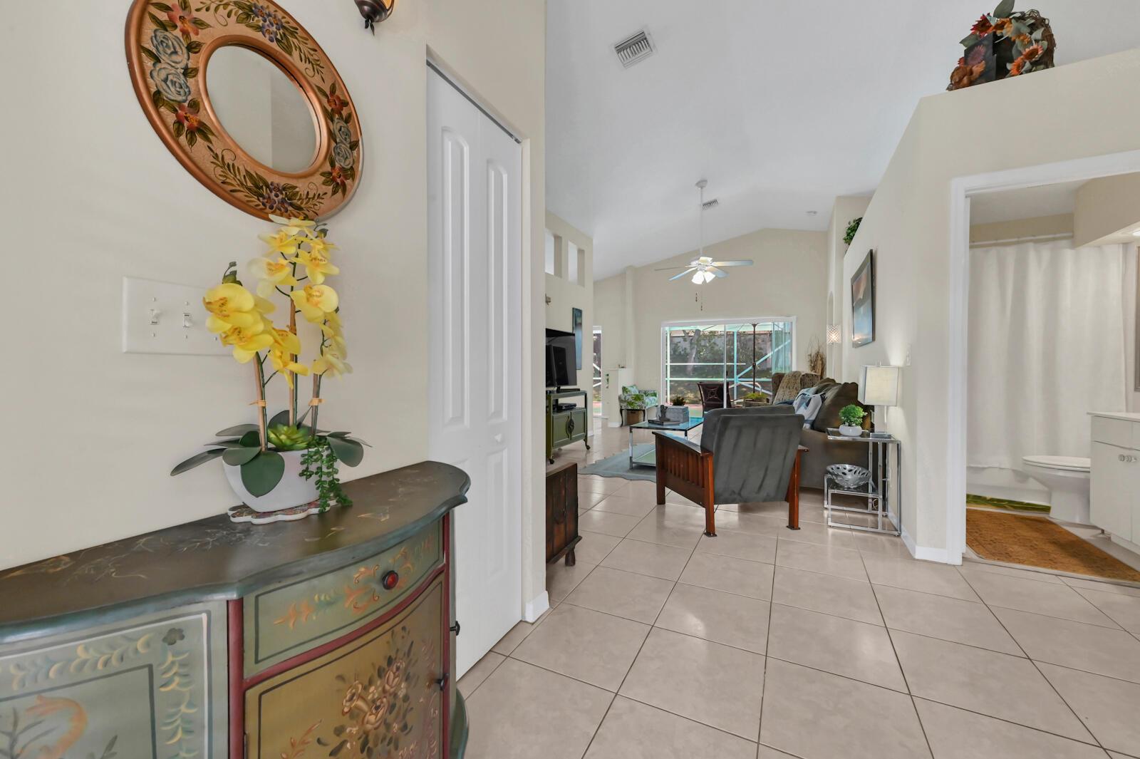 7265 Nautica Way, Lake Worth, FL, 33467/$519,900 4 7265 Nautica Way