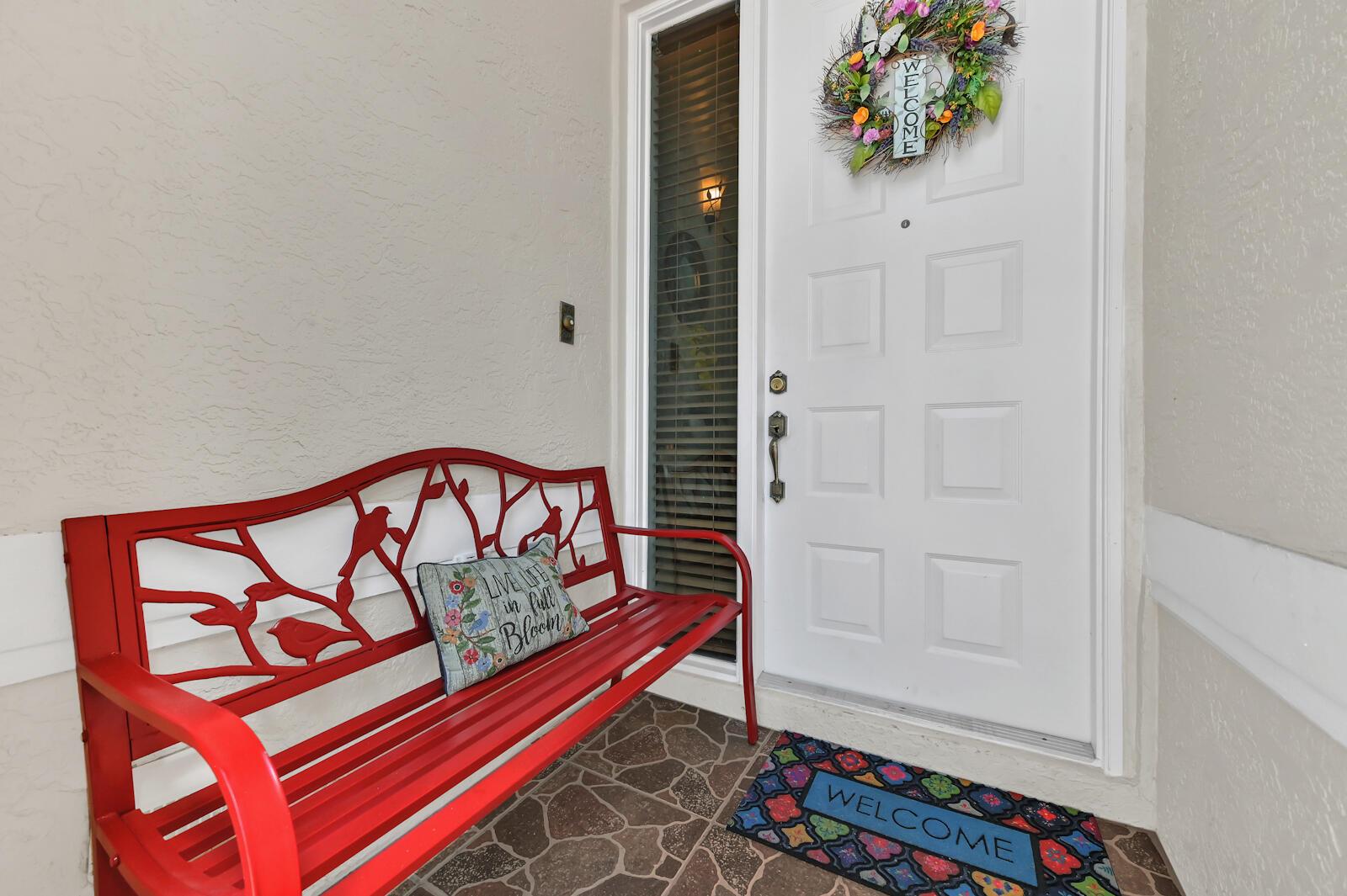 7265 Nautica Way, Lake Worth, FL, 33467/$519,900 3 7265 Nautica Way