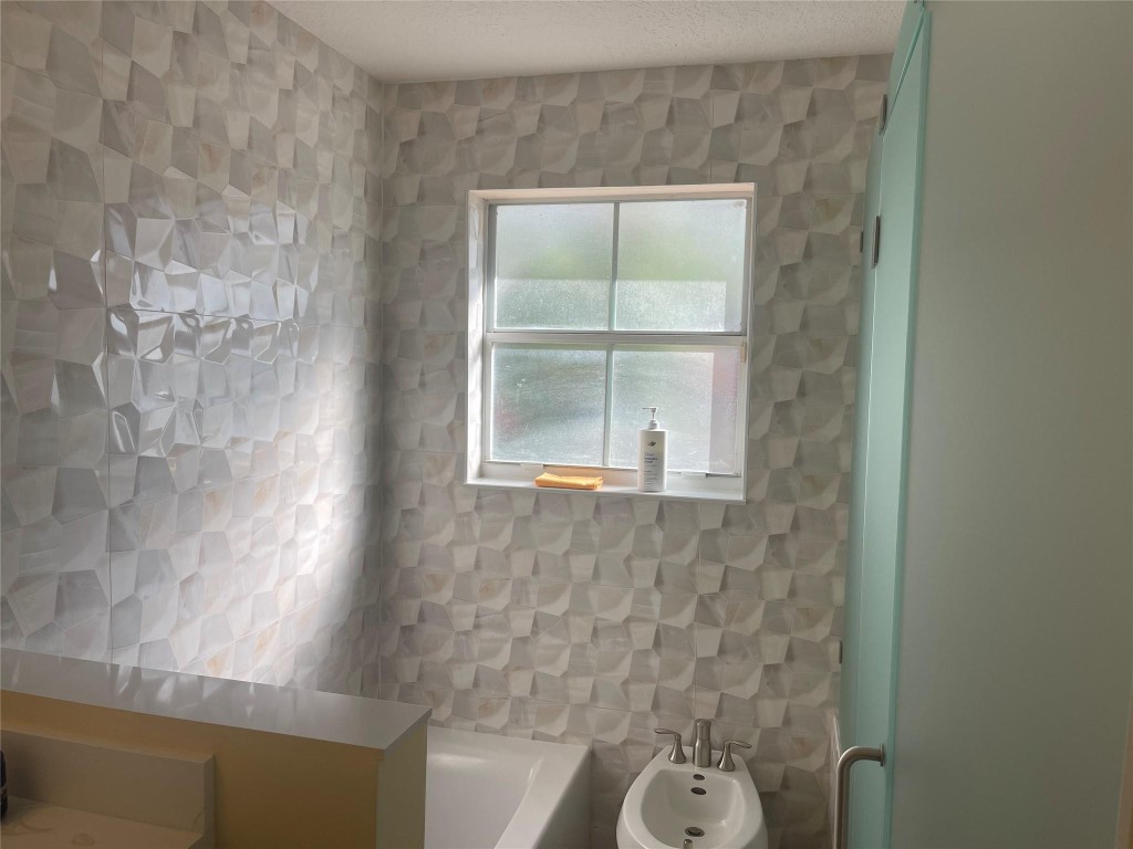 Lakes Of Newport II 158-2 - Residential