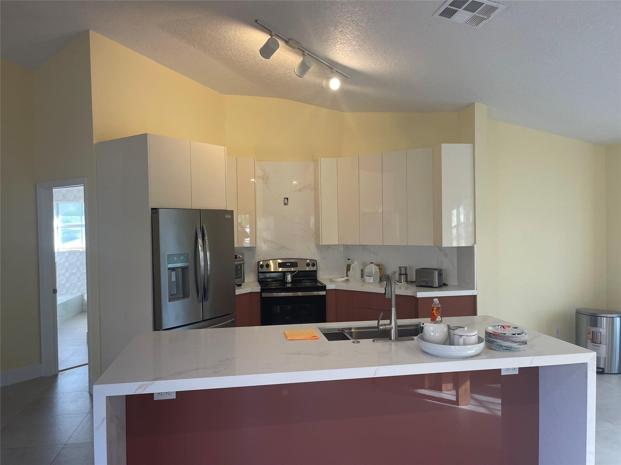 Lakes Of Newport II 158-2 - Residential