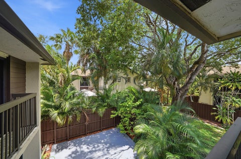 Tiny photo for 3349 Cocoplum Circle #33129, Coconut Creek, FL 33063 (MLS # B26040489)