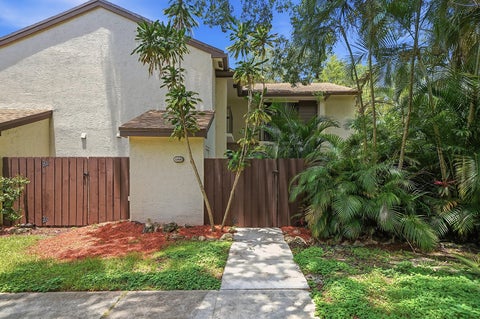 Tiny photo for 3349 Cocoplum Circle #33129, Coconut Creek, FL 33063 (MLS # B26040489)