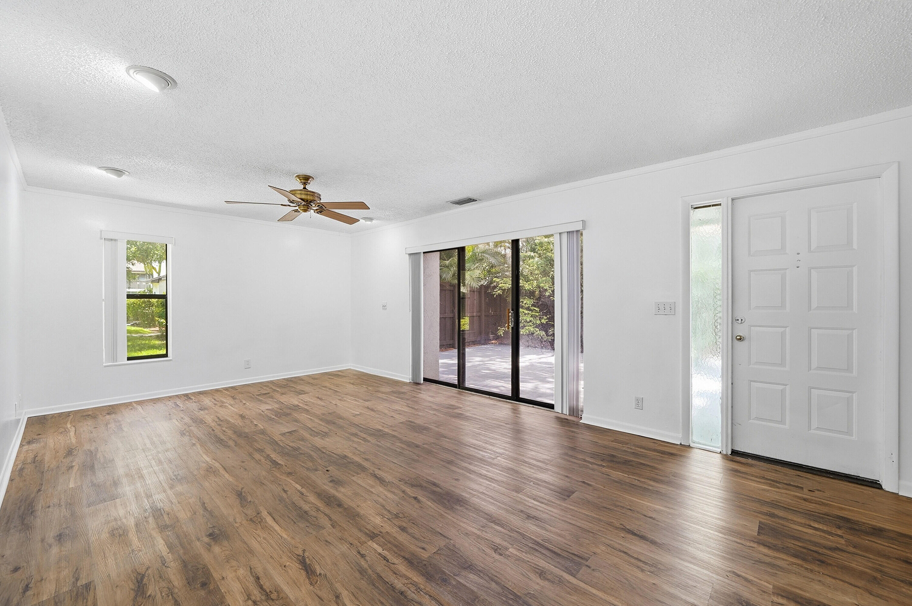 3349 Cocoplum Circle 33129