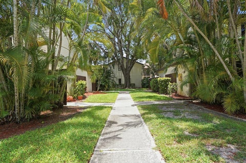 Tiny photo for 3349 Cocoplum Circle #33129, Coconut Creek, FL 33063 (MLS # B26040489)