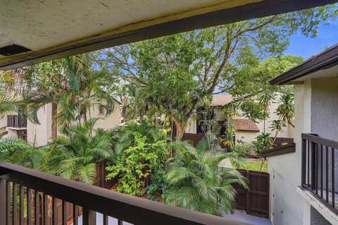 Tiny photo for 3349 Cocoplum Circle #33129, Coconut Creek, FL 33063 (MLS # B26040489)
