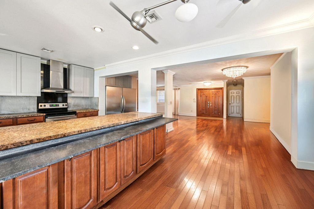 Photo of 605 Inlet Road, North Palm Beach, FL 33408 (MLS # B26008674)