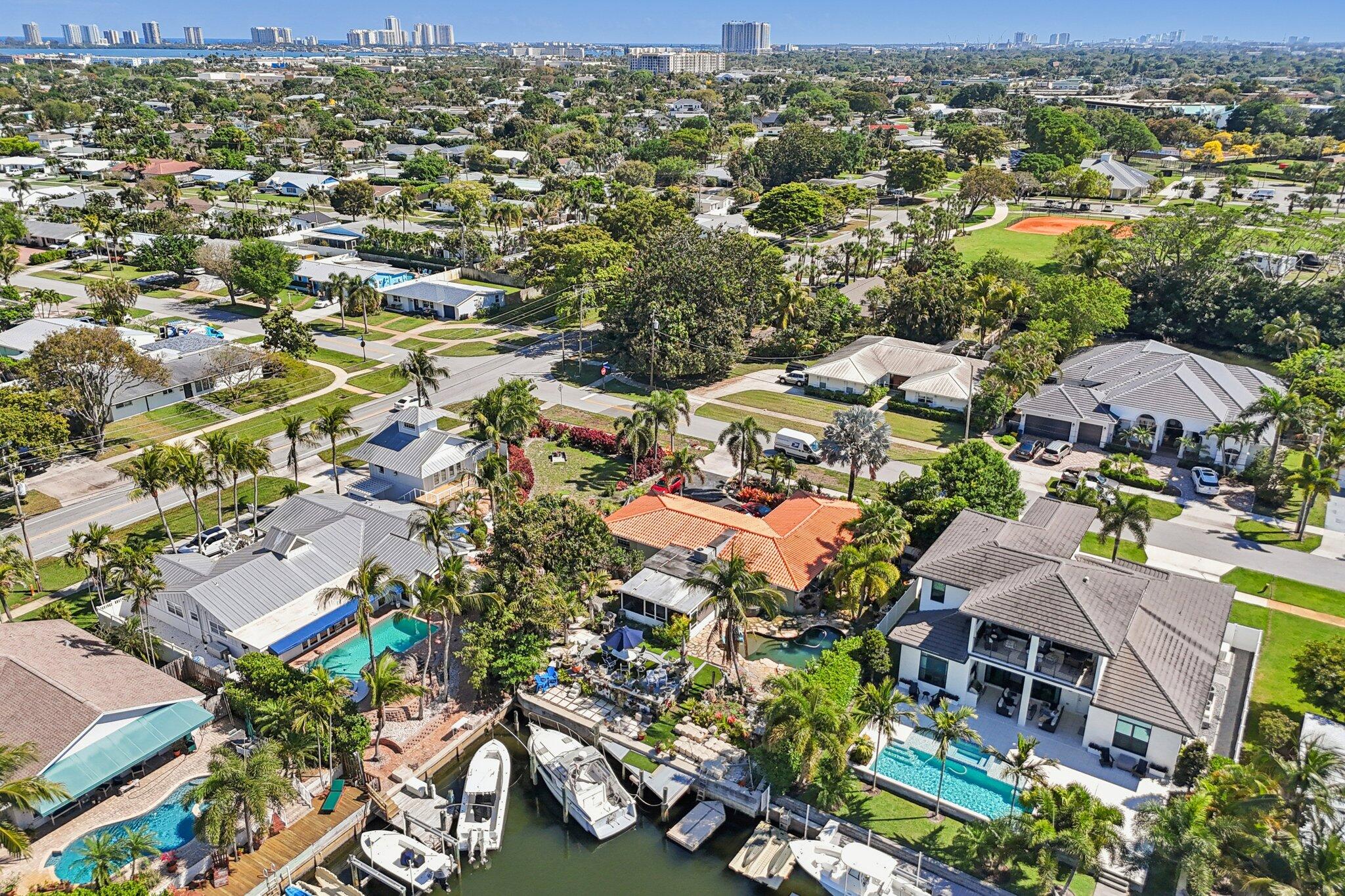 NORTH PALM BEACH VILLAGE OF PL 1 IN PB 2 - Residential