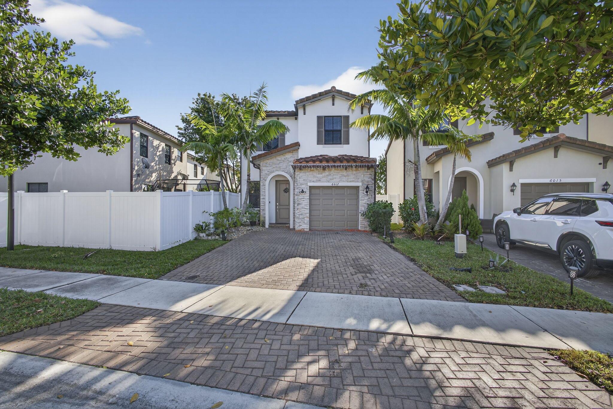 MEDITERRANEA - Residential