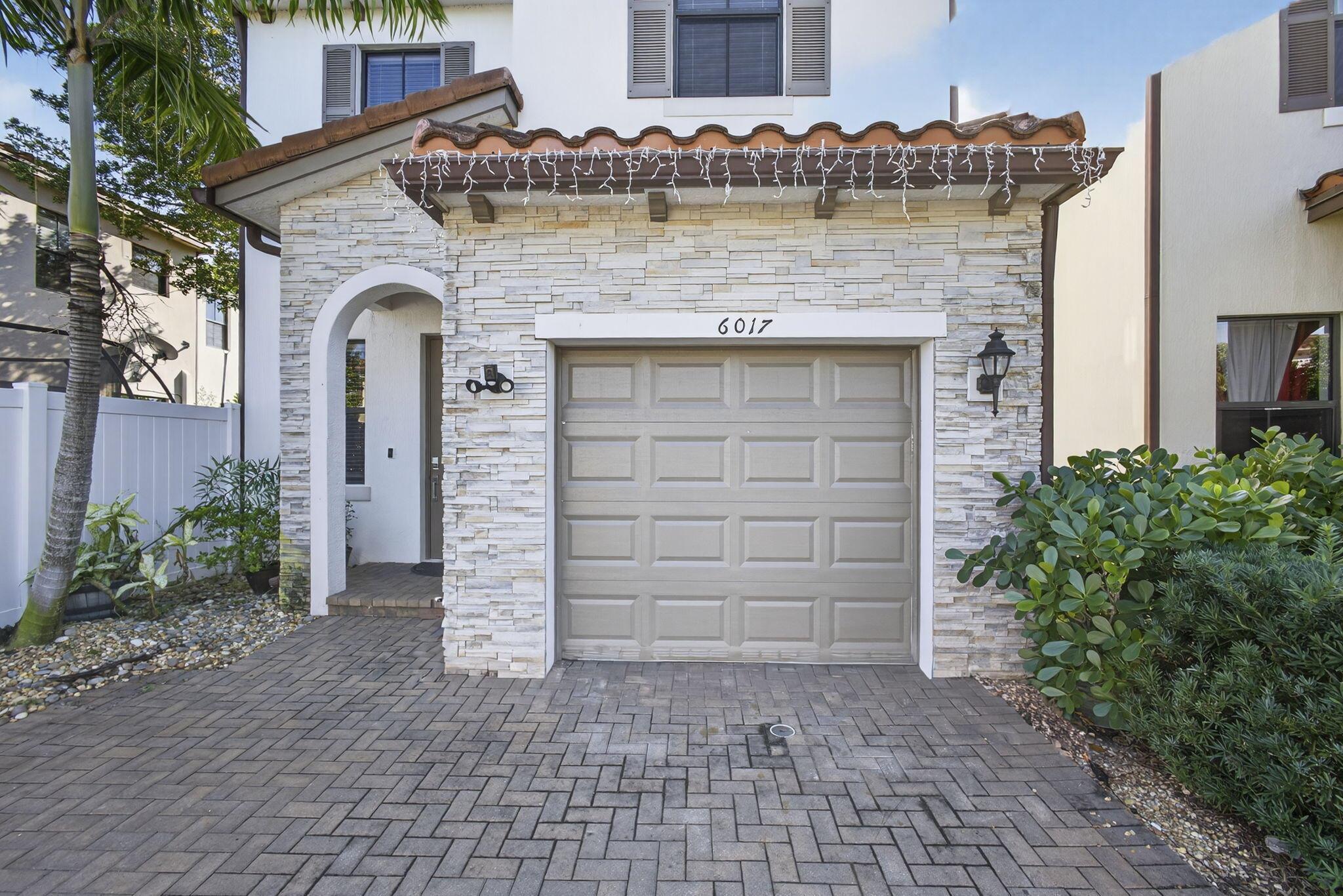 MEDITERRANEA - Residential